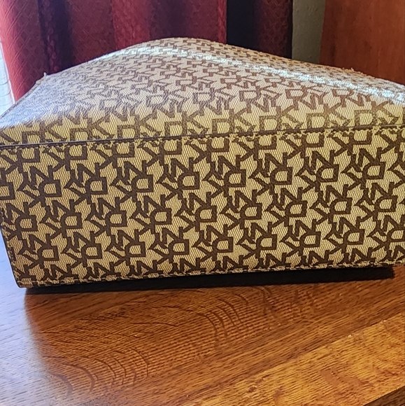 DKNY medium satchel bag - Picture 4 of 8